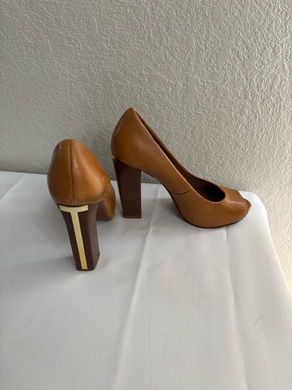 Tory Burch Cognac Leather Platform Pumps with Gold-Tone Heel Accent